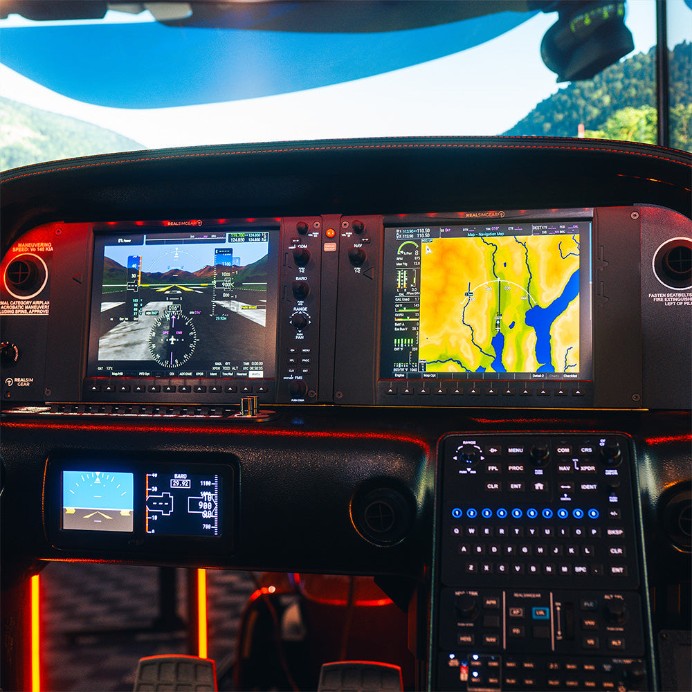 P1 6DOF Cirrus SR22 Flight Simulator