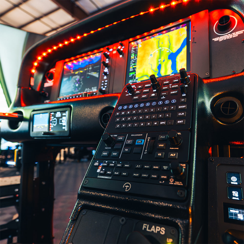 P1 6DOF Cirrus SR22 Flight Simulator